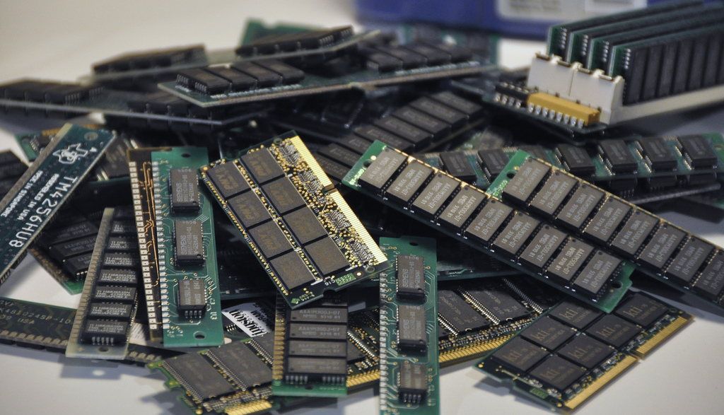 Thanks for the memory: How cheap RAM changes computing ...