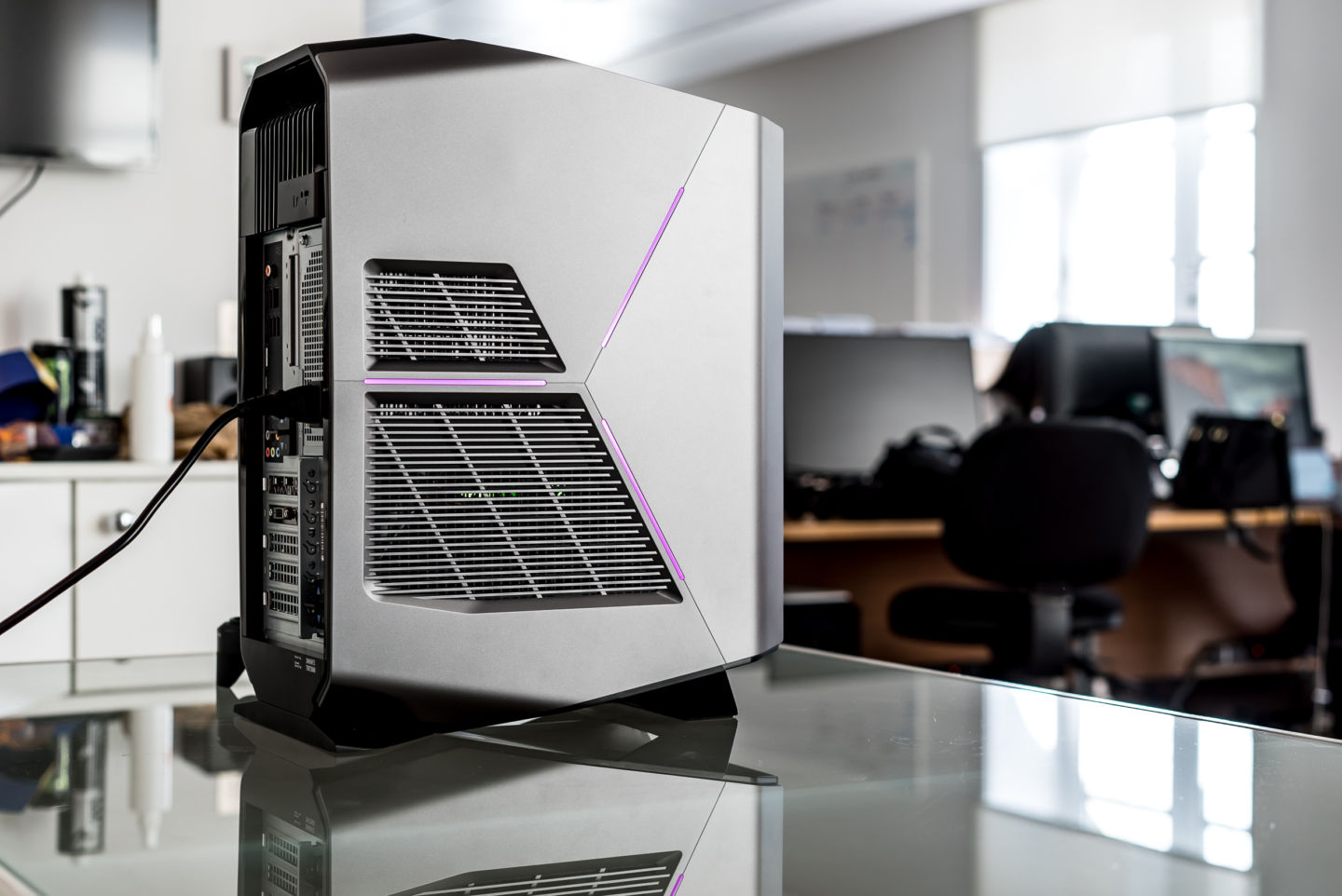 Review: Alienware Aurora proves not all prebuilt gaming PCs are awful ...