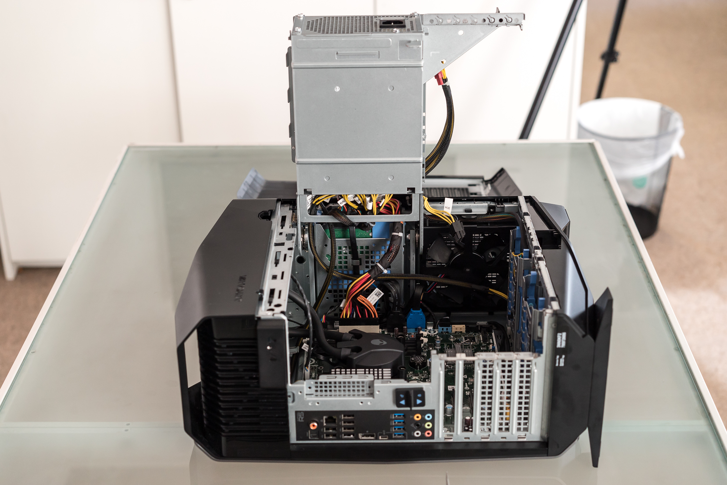 Review: Alienware Aurora proves not all prebuilt gaming PCs are awful ...