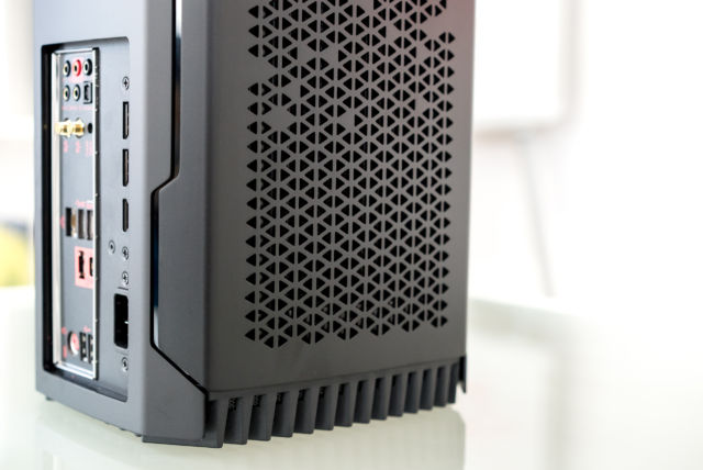 Corsair One a200 gaming PC review