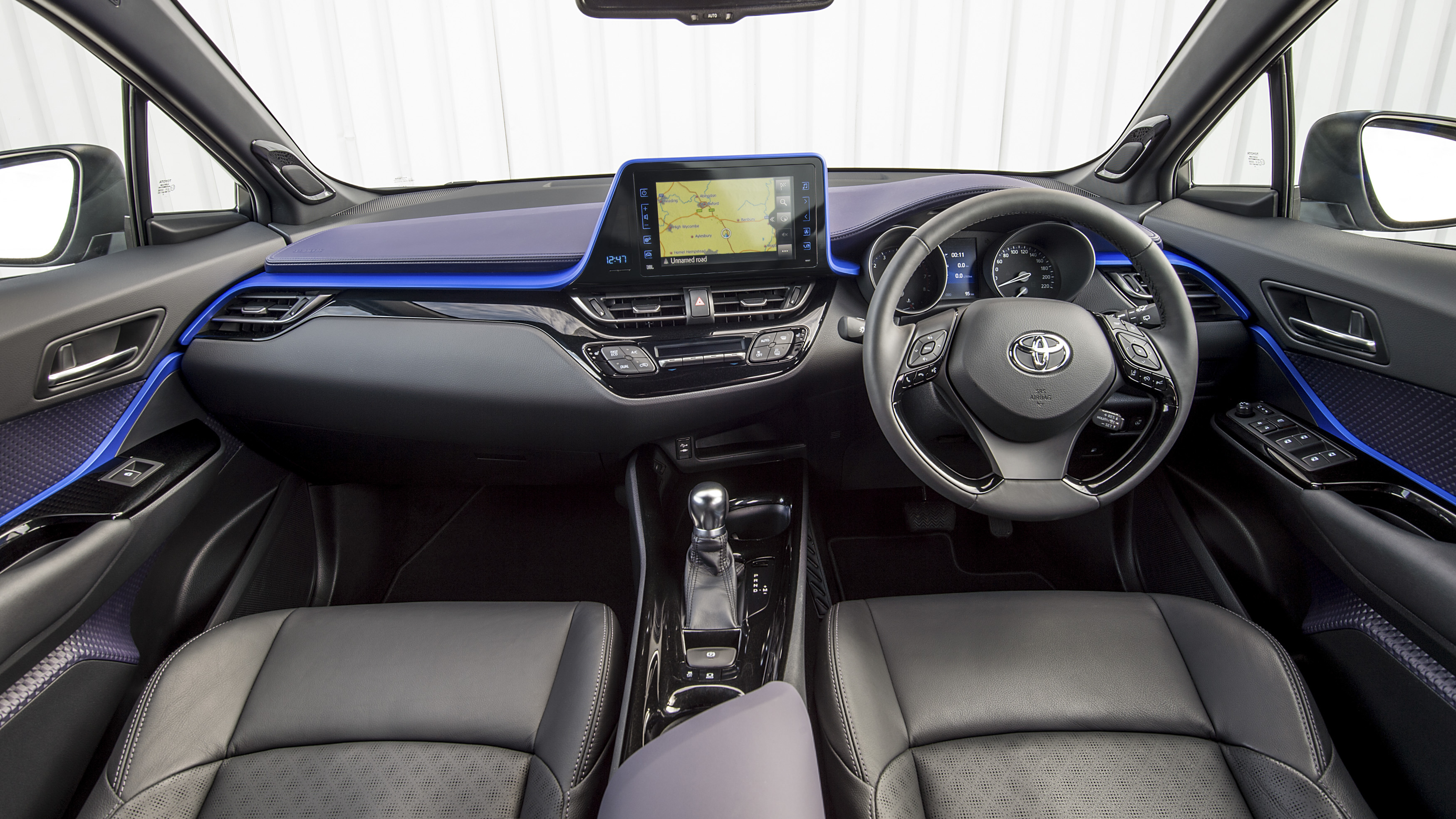 Toyota chr hybrid 2017 hotsell