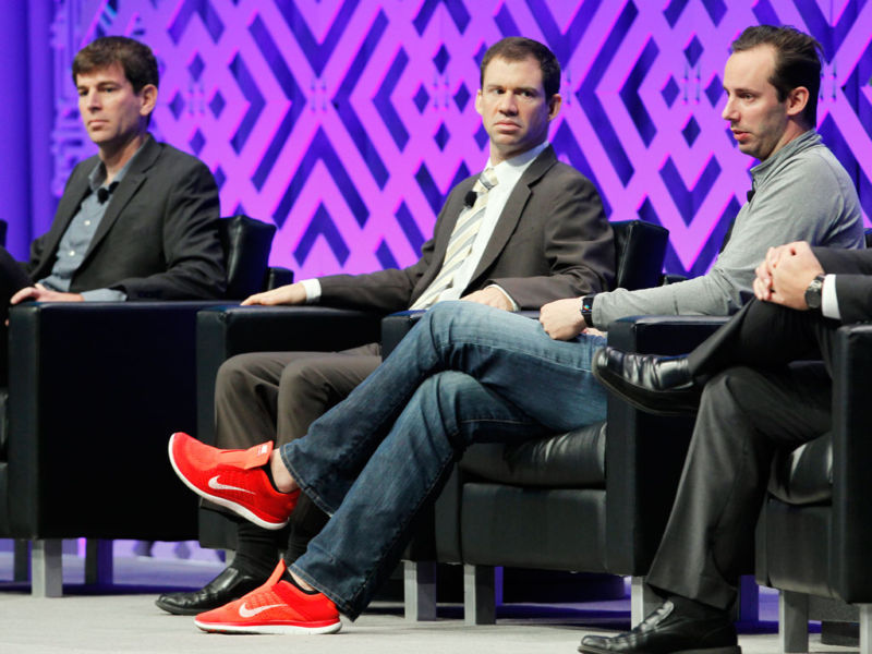 Uber says never told self-driving car executive to take Waymo files
