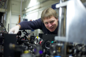 The author, Thilo Stöferle, presumably hunkering down over a machine that makes BECs.