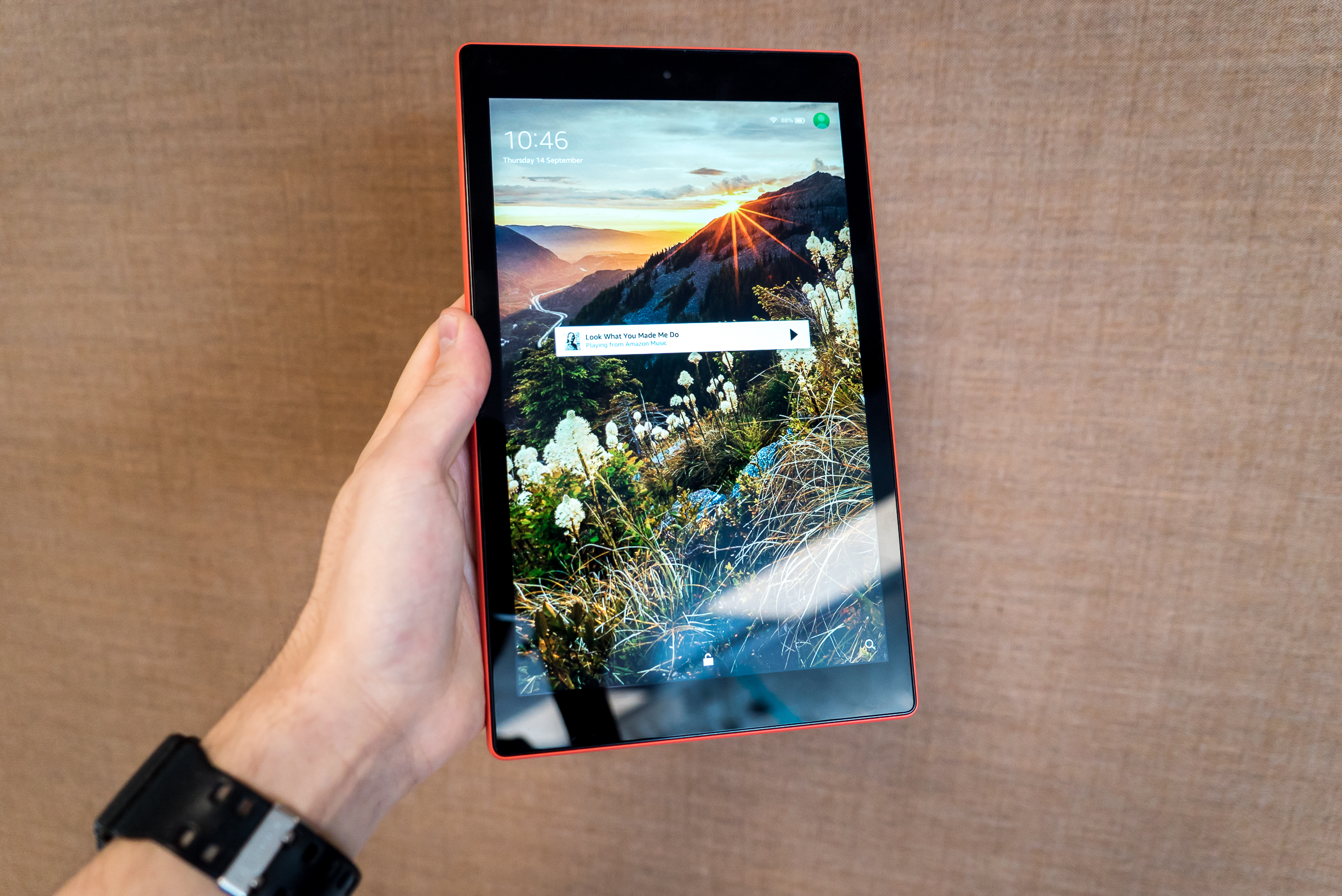 New Amazon Fire HD 10 adds full HD display, hands-free Alexa